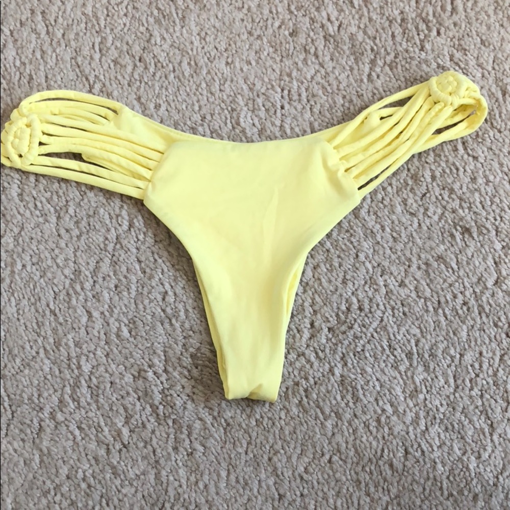 Frankie’s Bikini Bottom